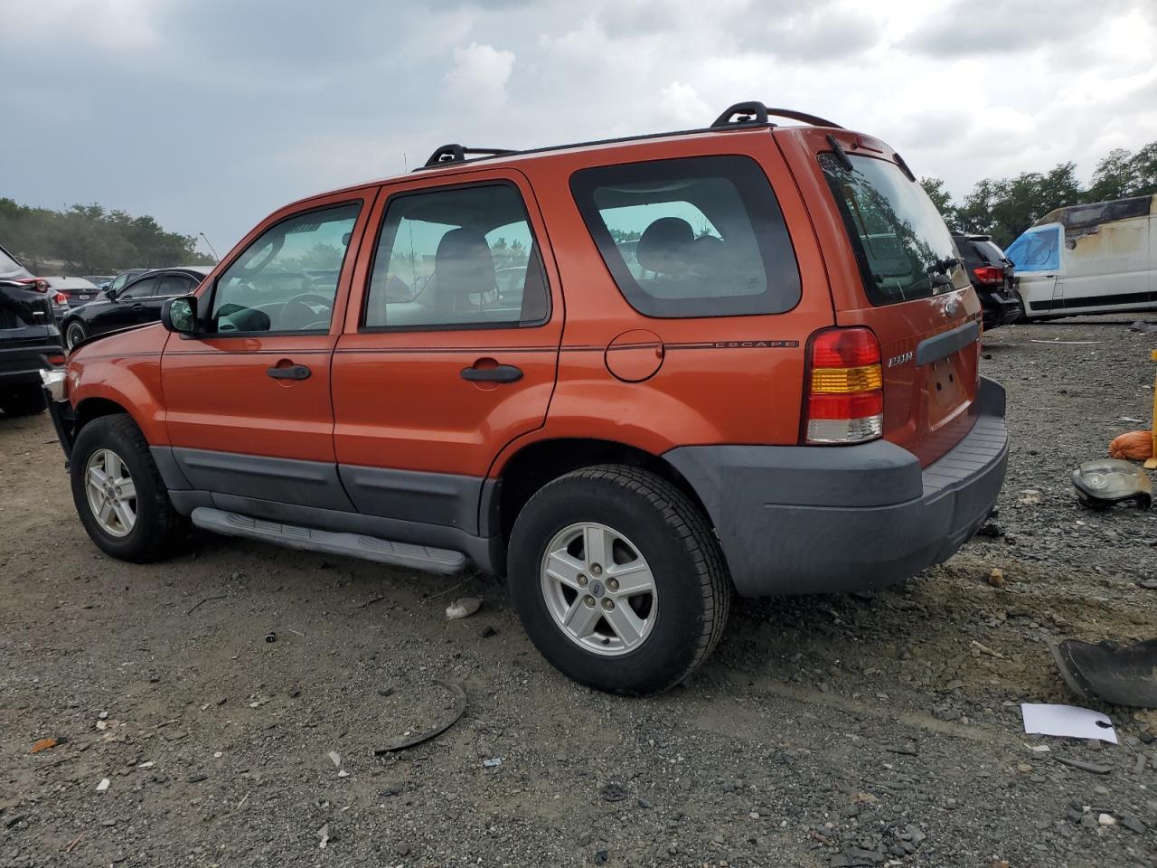 2007 Ford Escape Xls - Фото 2