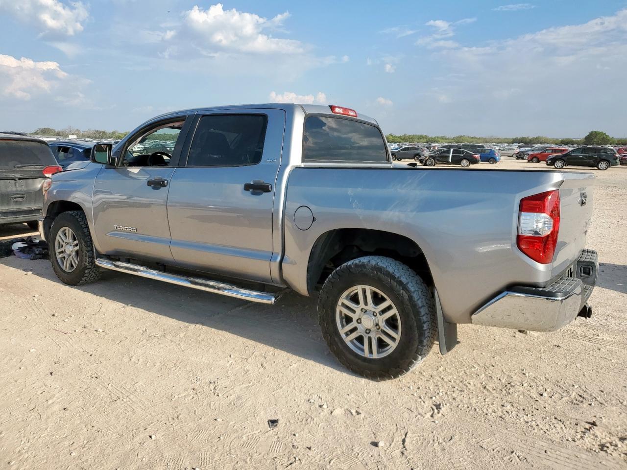2018 Toyota Tundra Crewmax Sr5 - Фото 2