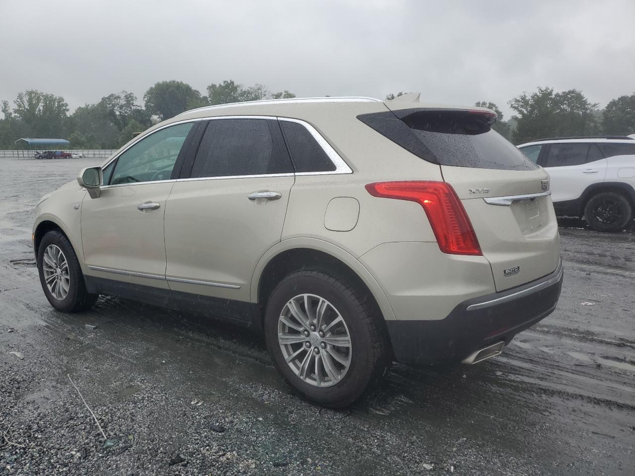 2017 Cadillac Xt5 Luxury - Фото 2