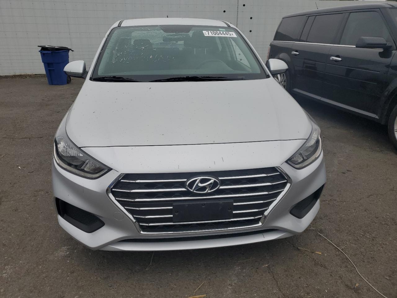 2021 Hyundai Accent Se - Фото 5