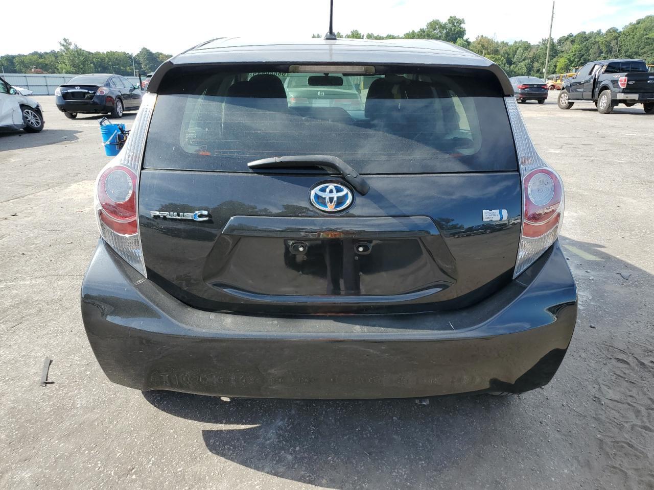 2014 Toyota Prius C - Фото 6