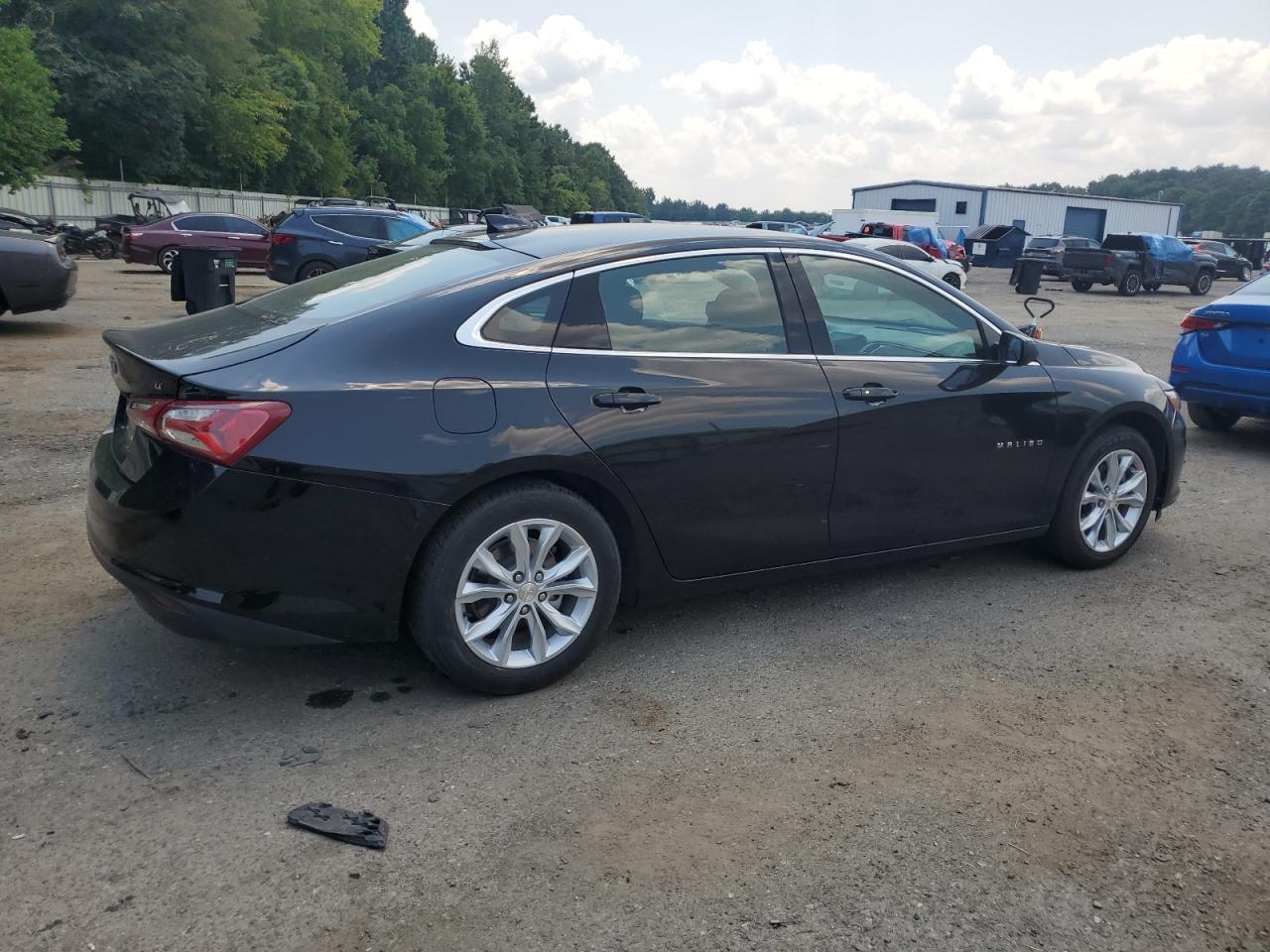 2022 Chevrolet Malibu Lt - Image 3