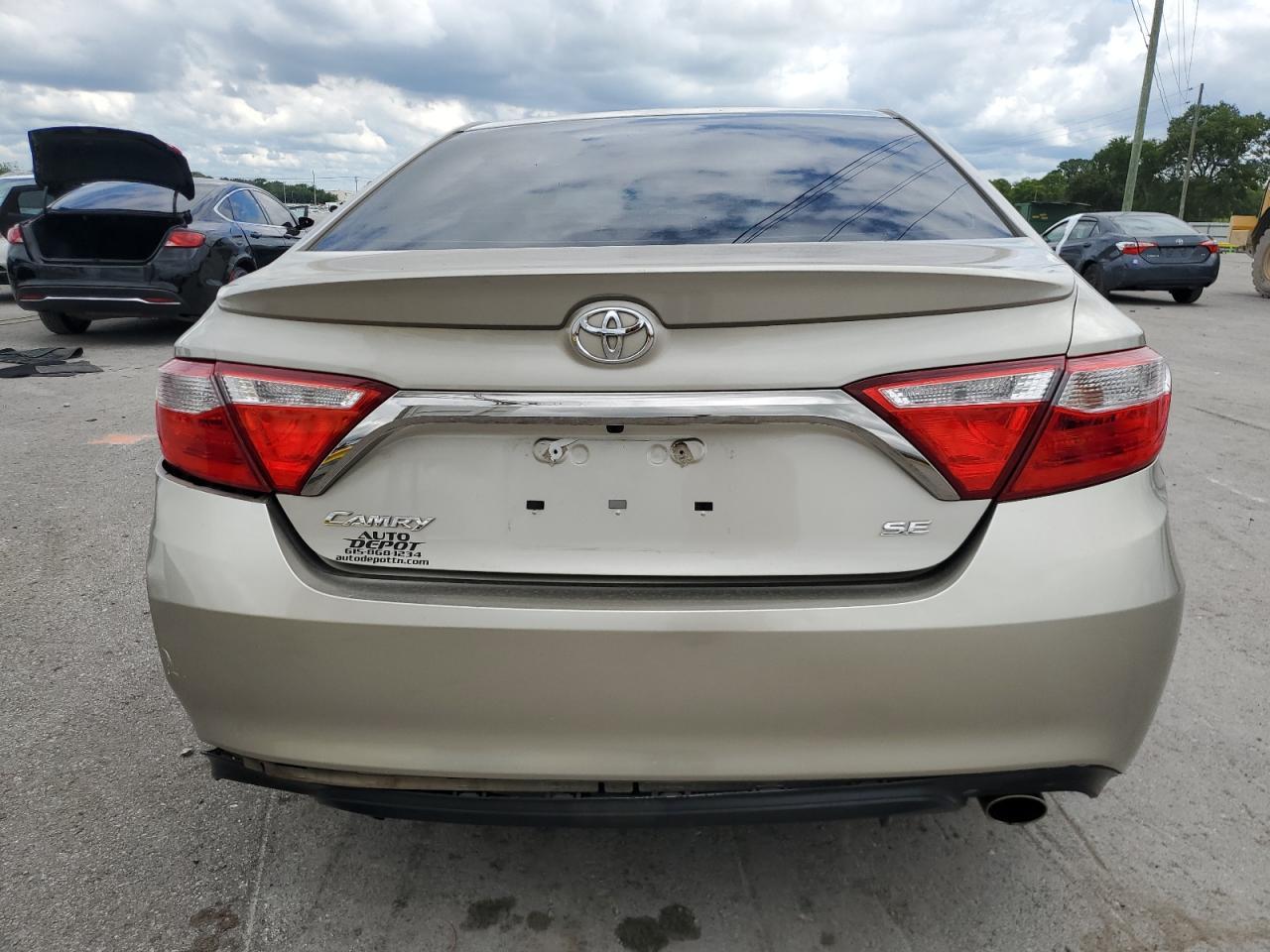 2016 Toyota Camry Le - Фото 6