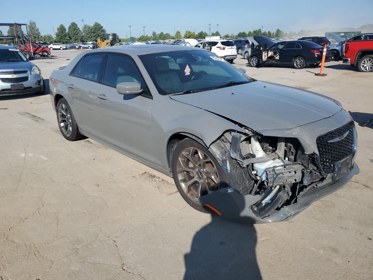 2017 Chrysler 300 S - Image 4