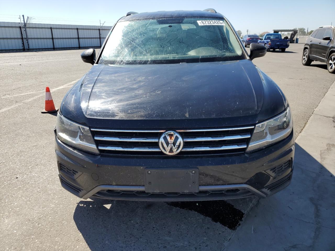 2021 Volkswagen Tiguan S - Фото 5