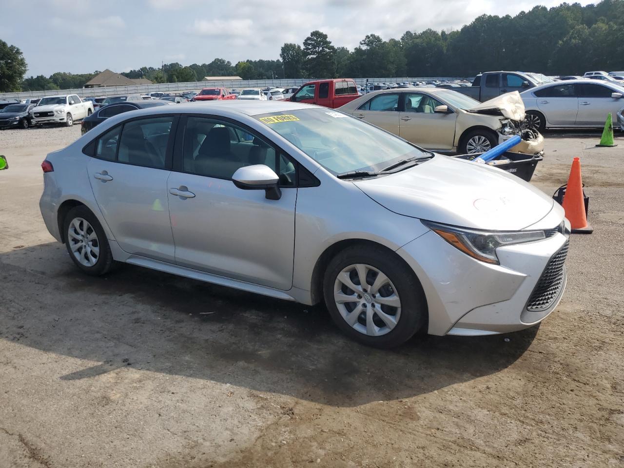 2020 Toyota Corolla Le - Фото 4