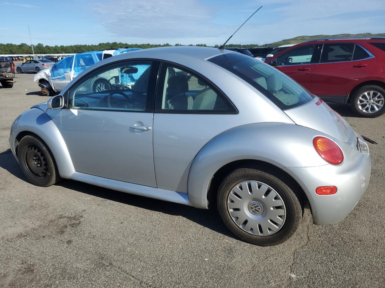 2004 Volkswagen New Beetle Gl - Фото 2
