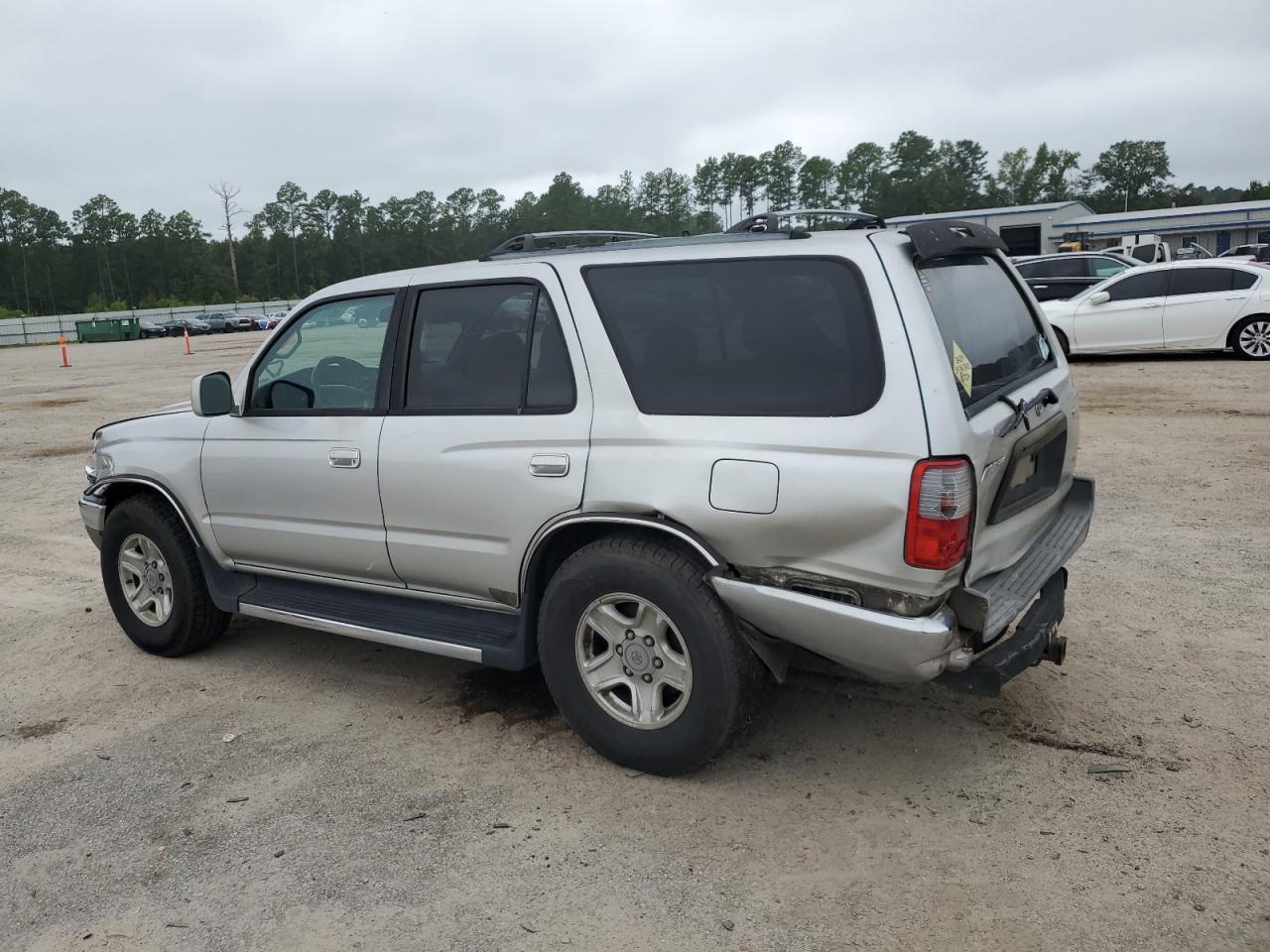 2000 Toyota 4Runner Sr5 - Image 2