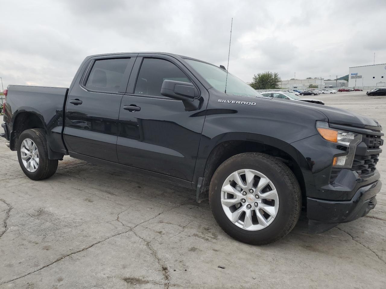 2025 Chevrolet Silverado C1500 Custom - Фото 4