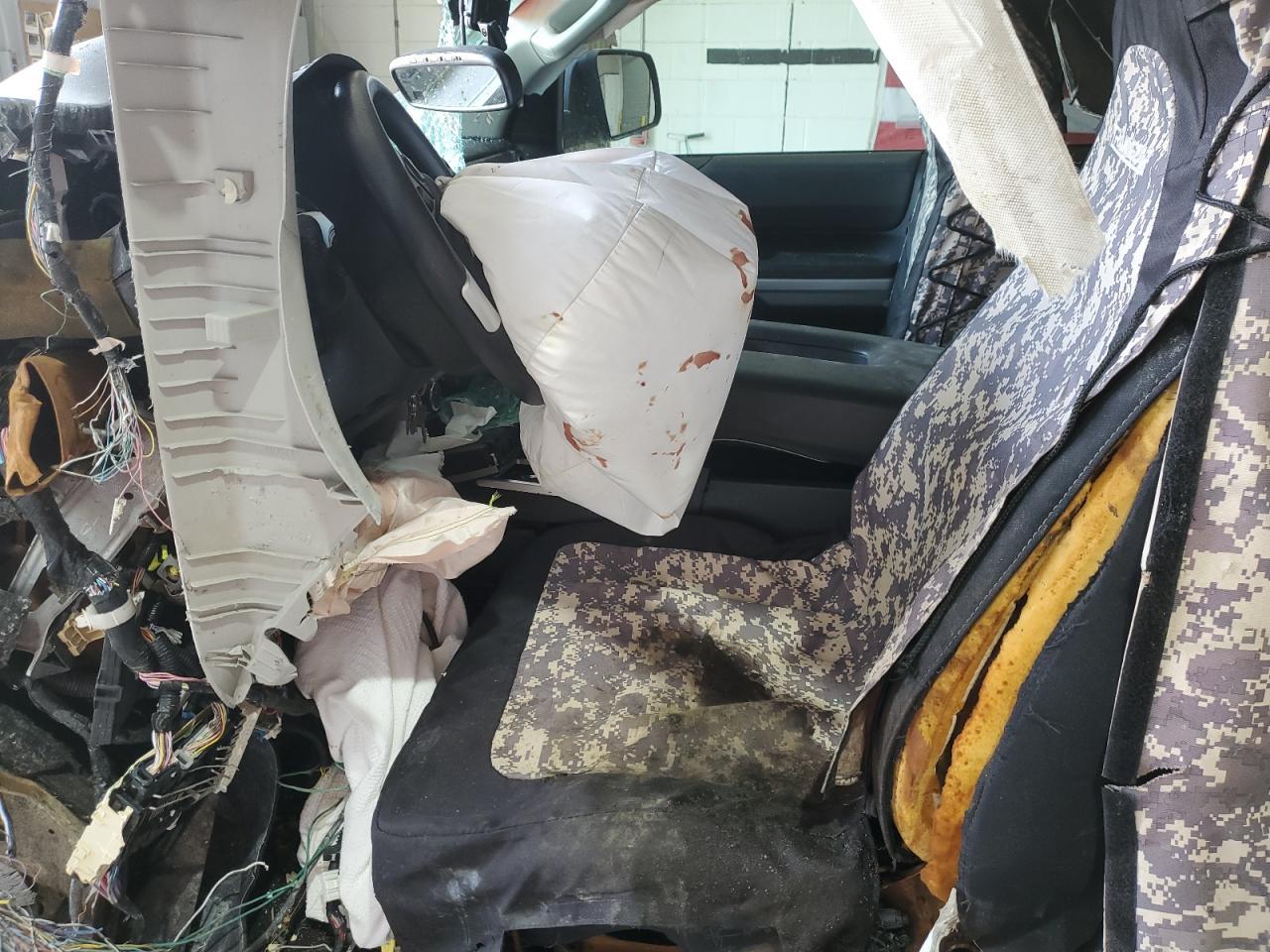 2021 Toyota Tundra Crewmax Sr5 - Фото 7