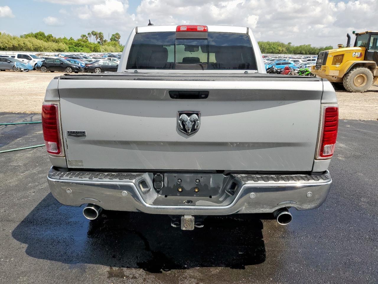 2015 Ram 1500 Laramie - Image 6