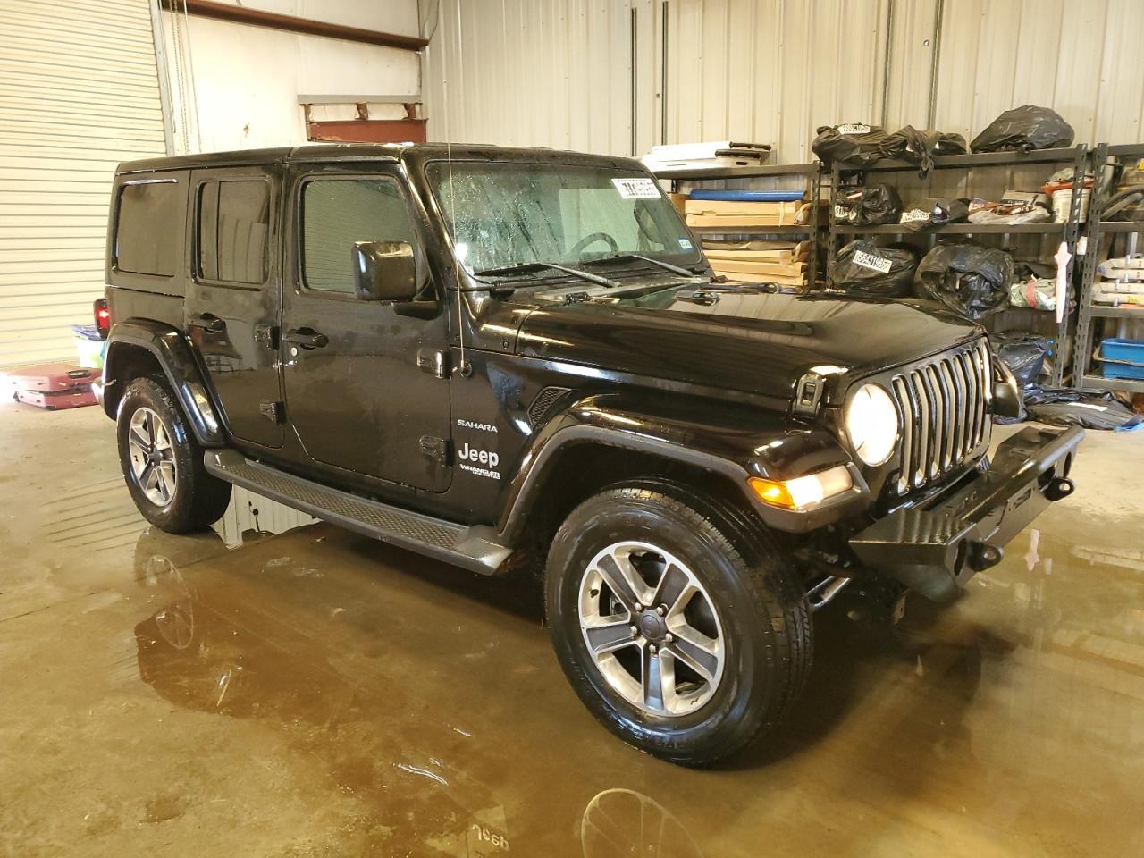 2019 Jeep Wrangler Unlimited Sahara - Image 4