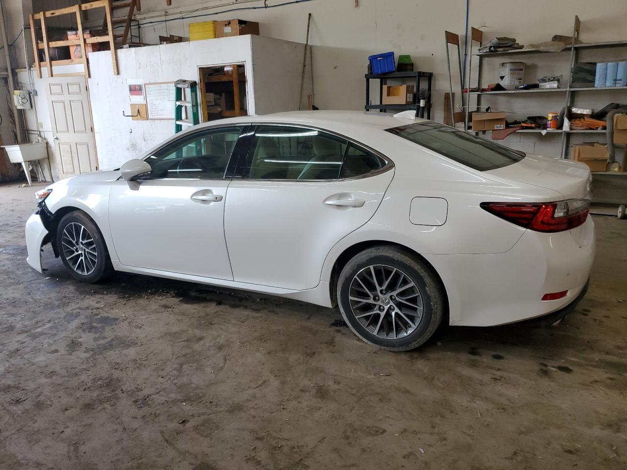 2017 Lexus Es 350 - Фото 2