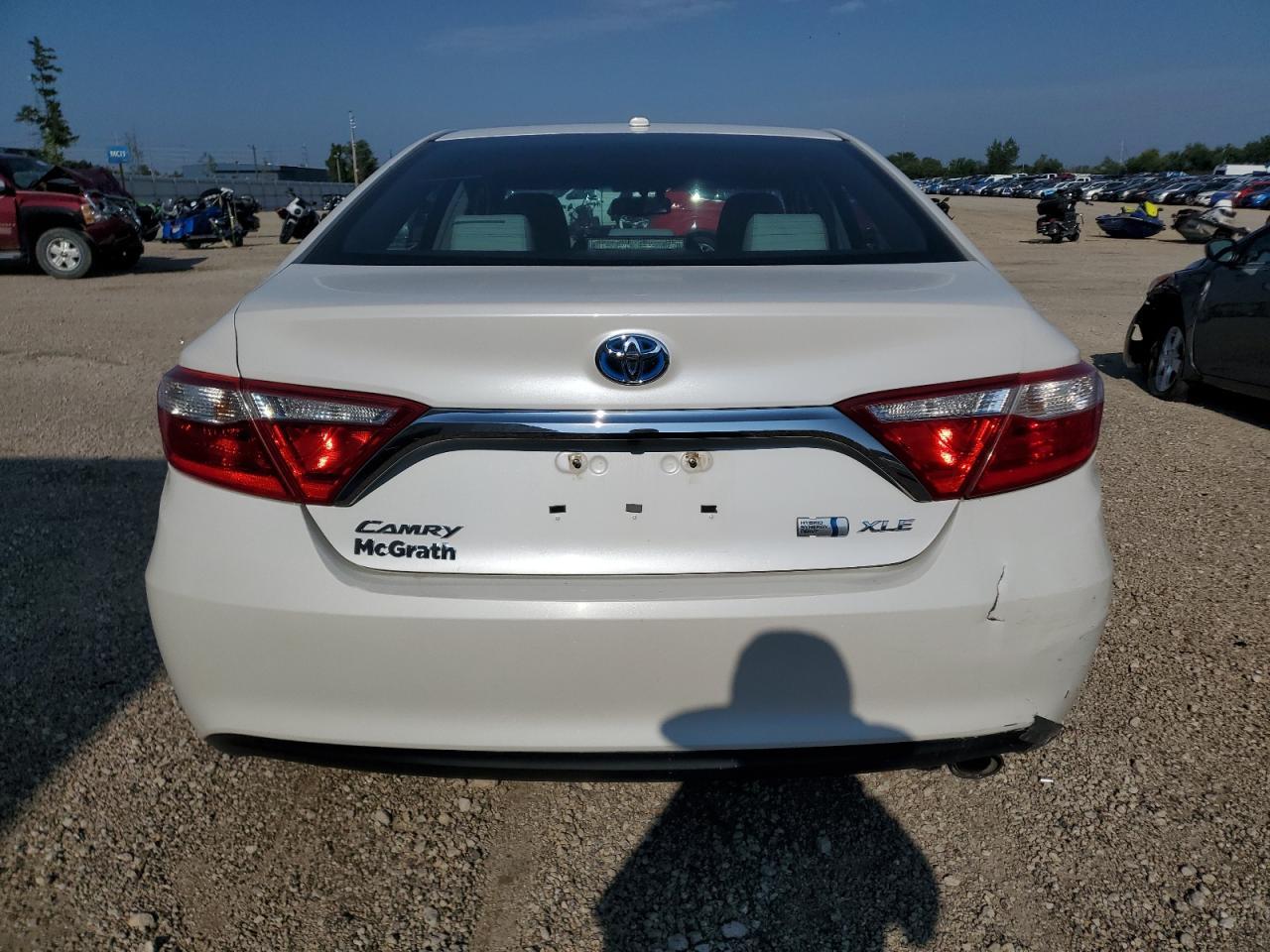 2015 Toyota Camry Hybrid - Image 6
