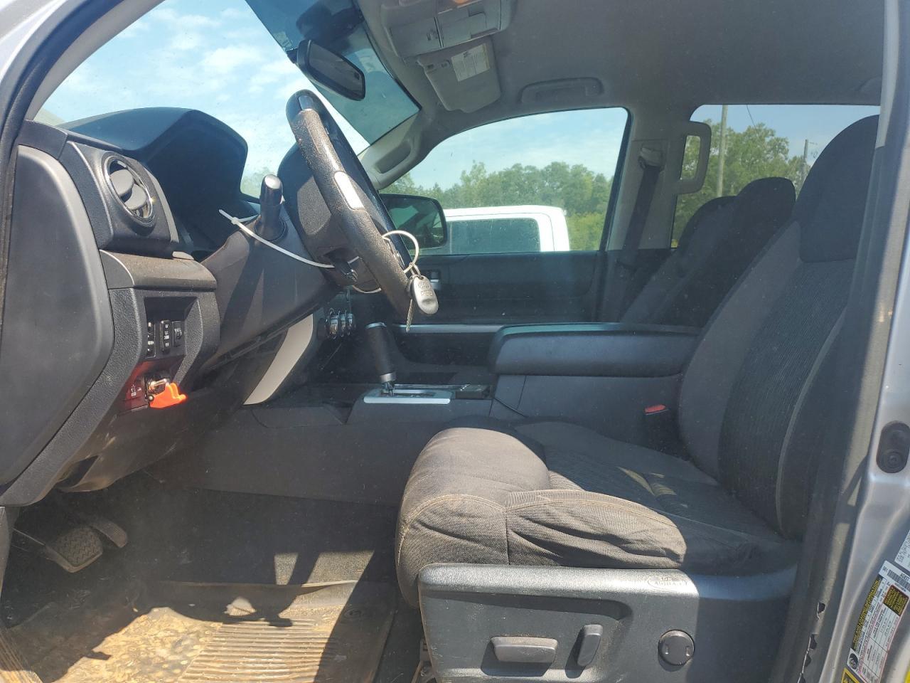 2016 Toyota Tundra Crewmax Sr5 - Image 7