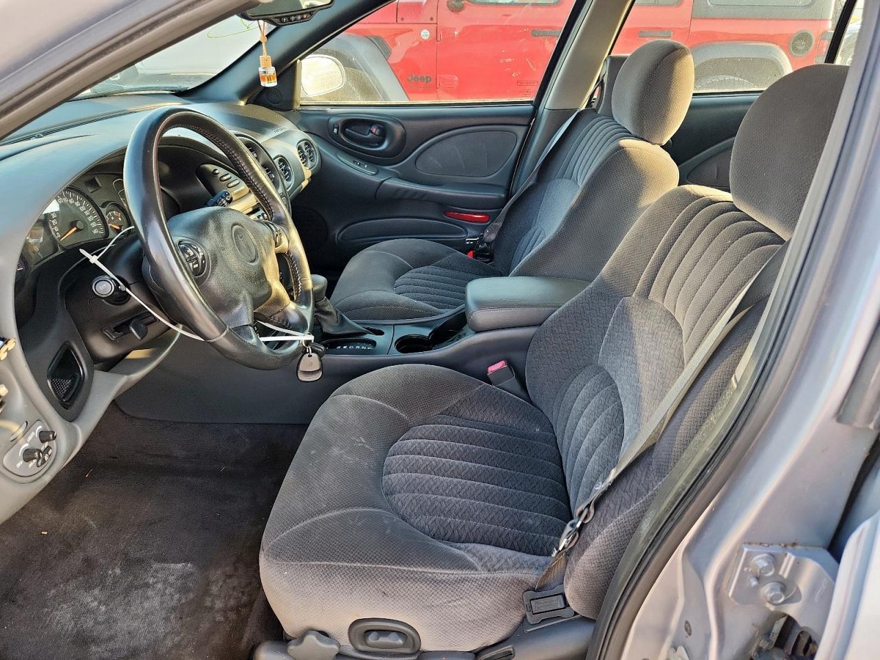 2005 Pontiac Bonneville Se - Image 7