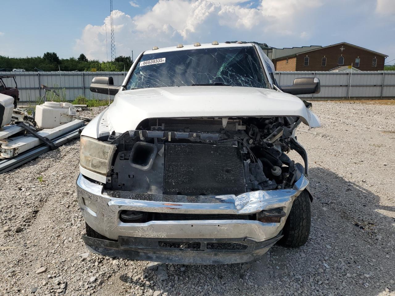 2018 Ram 3500 Cab & Chassis T - Фото 5