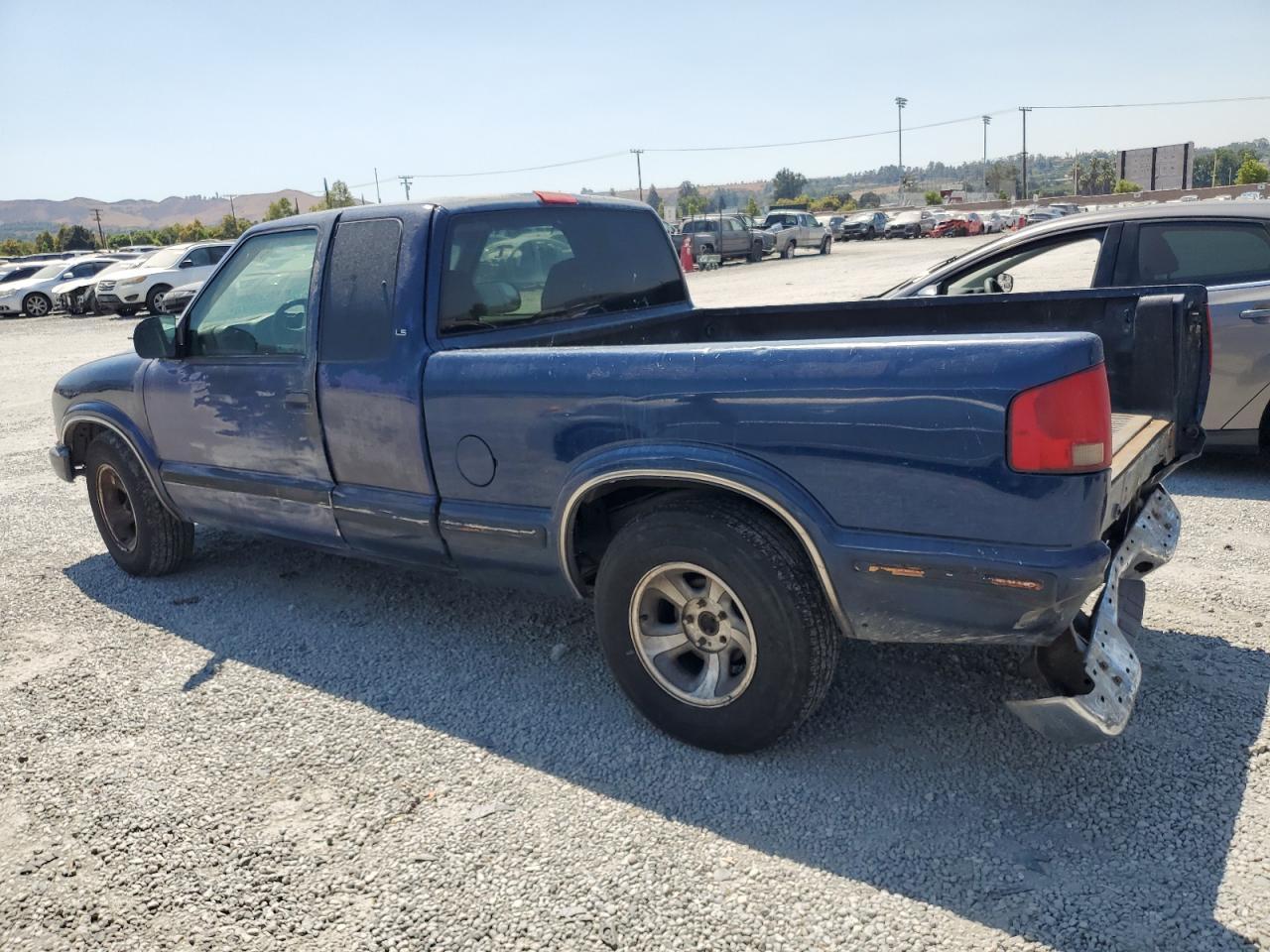 1999 Chevrolet S Truck S10 - Фото 2