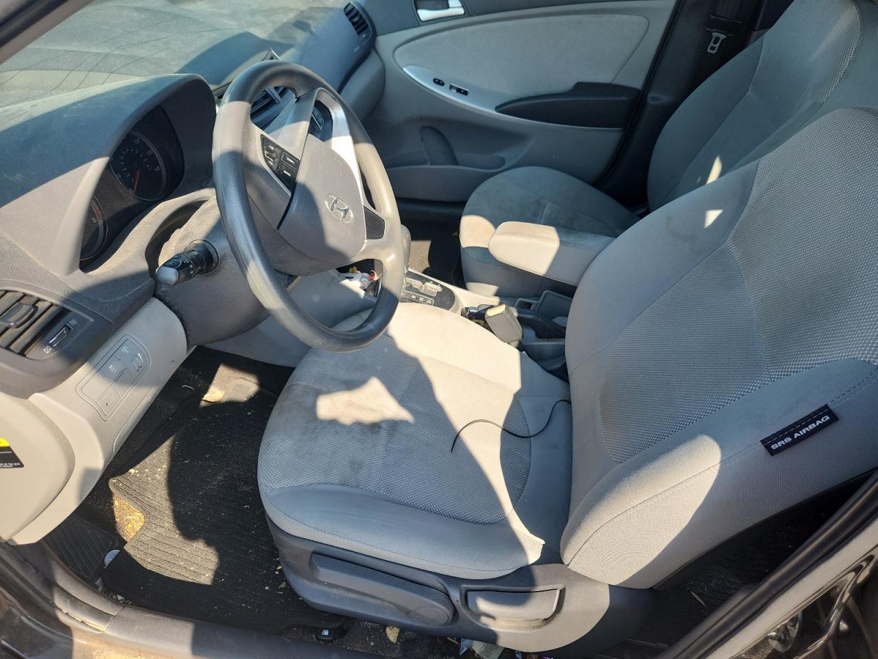 2014 Hyundai Accent Gls - Image 7