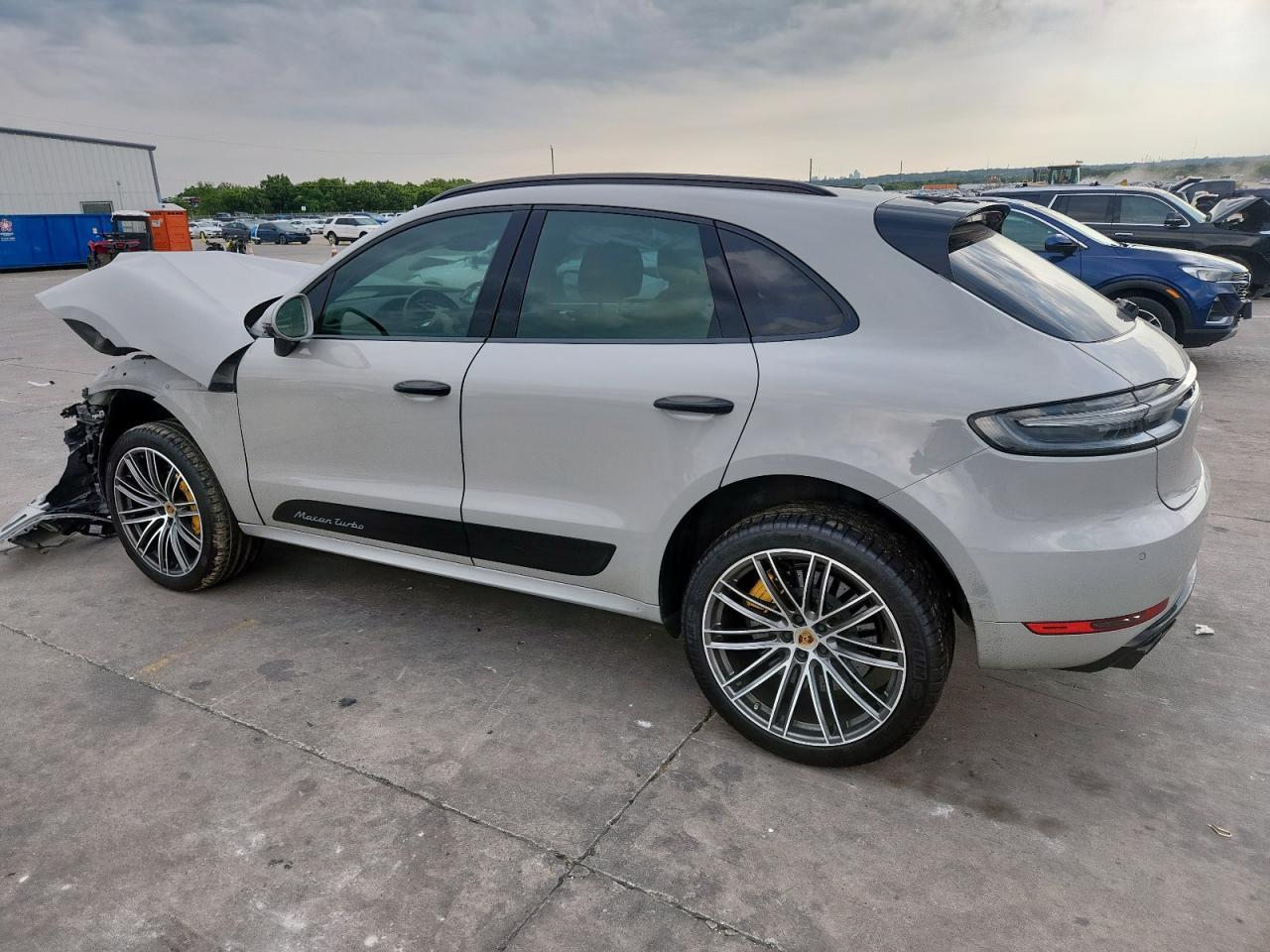 2020 Porsche Macan Turbo - Фото 2