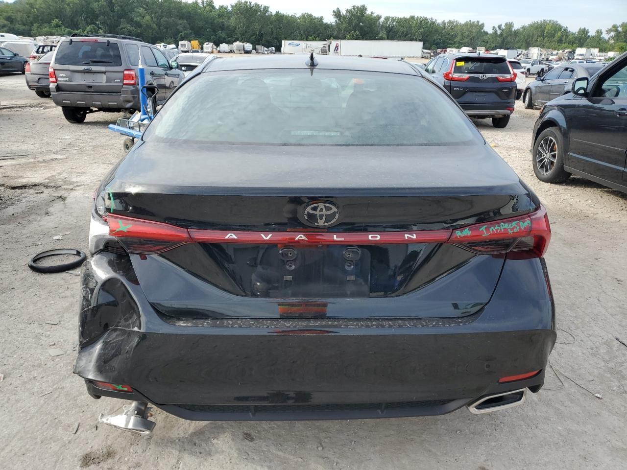 2020 Toyota Avalon Xle - Фото 6