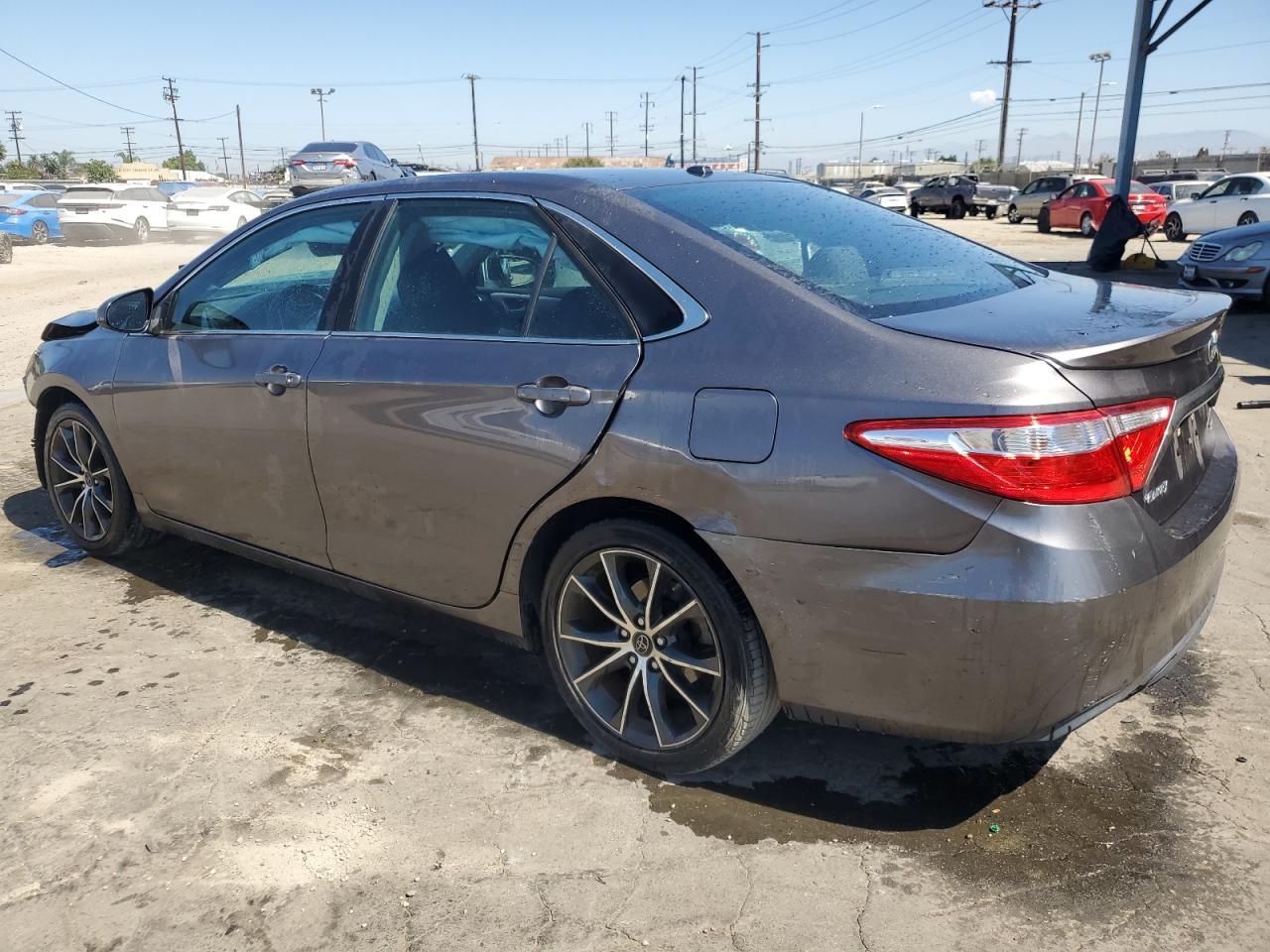 2016 Toyota Camry Le - Image 2