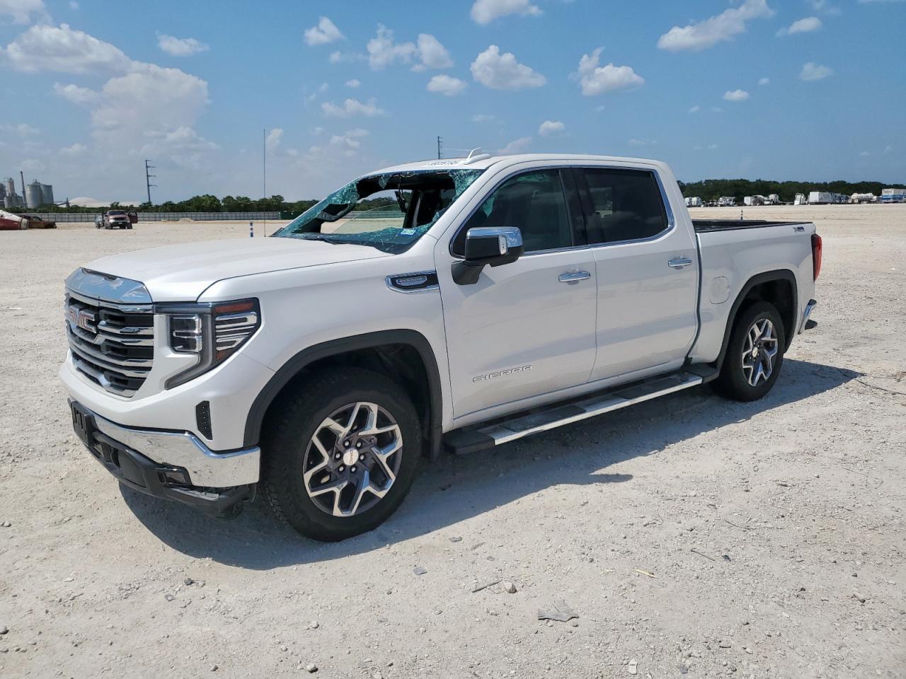 2023 GMC Sierra K1500 Slt