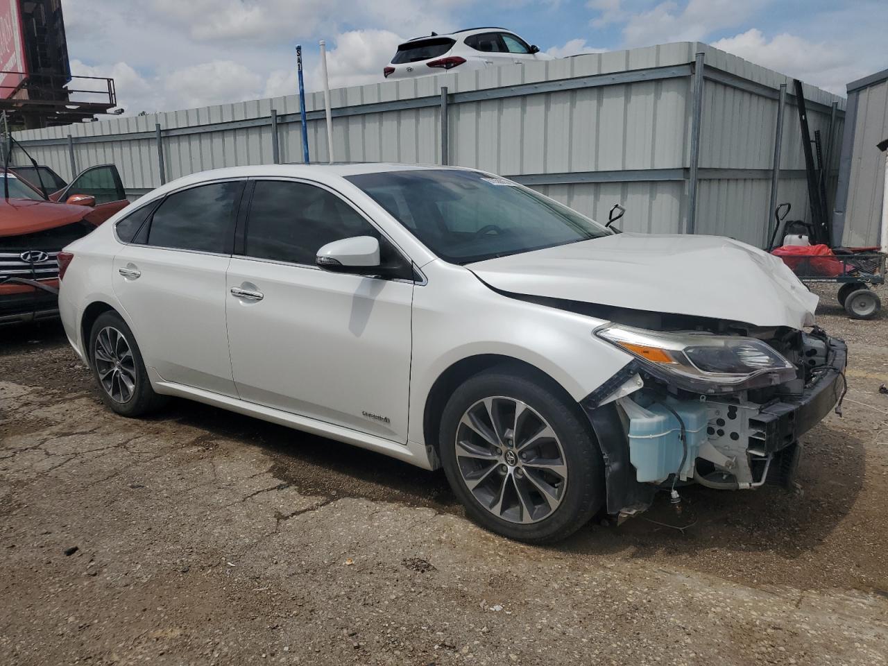 2017 Toyota Avalon Hybrid - Фото 4