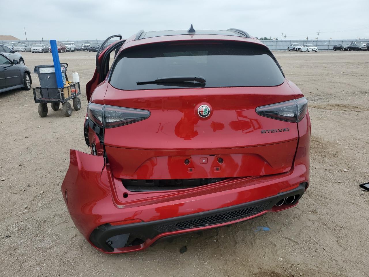 2024 Alfa Romeo Stelvio Quadrifoglio - Фото 6