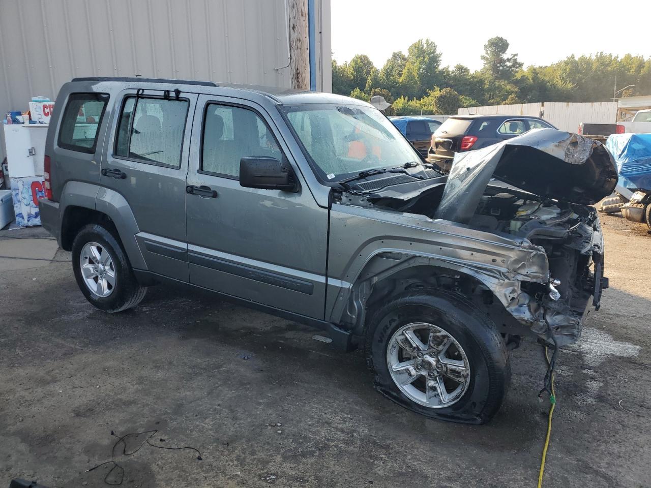 2012 Jeep Liberty Sport - Фото 4