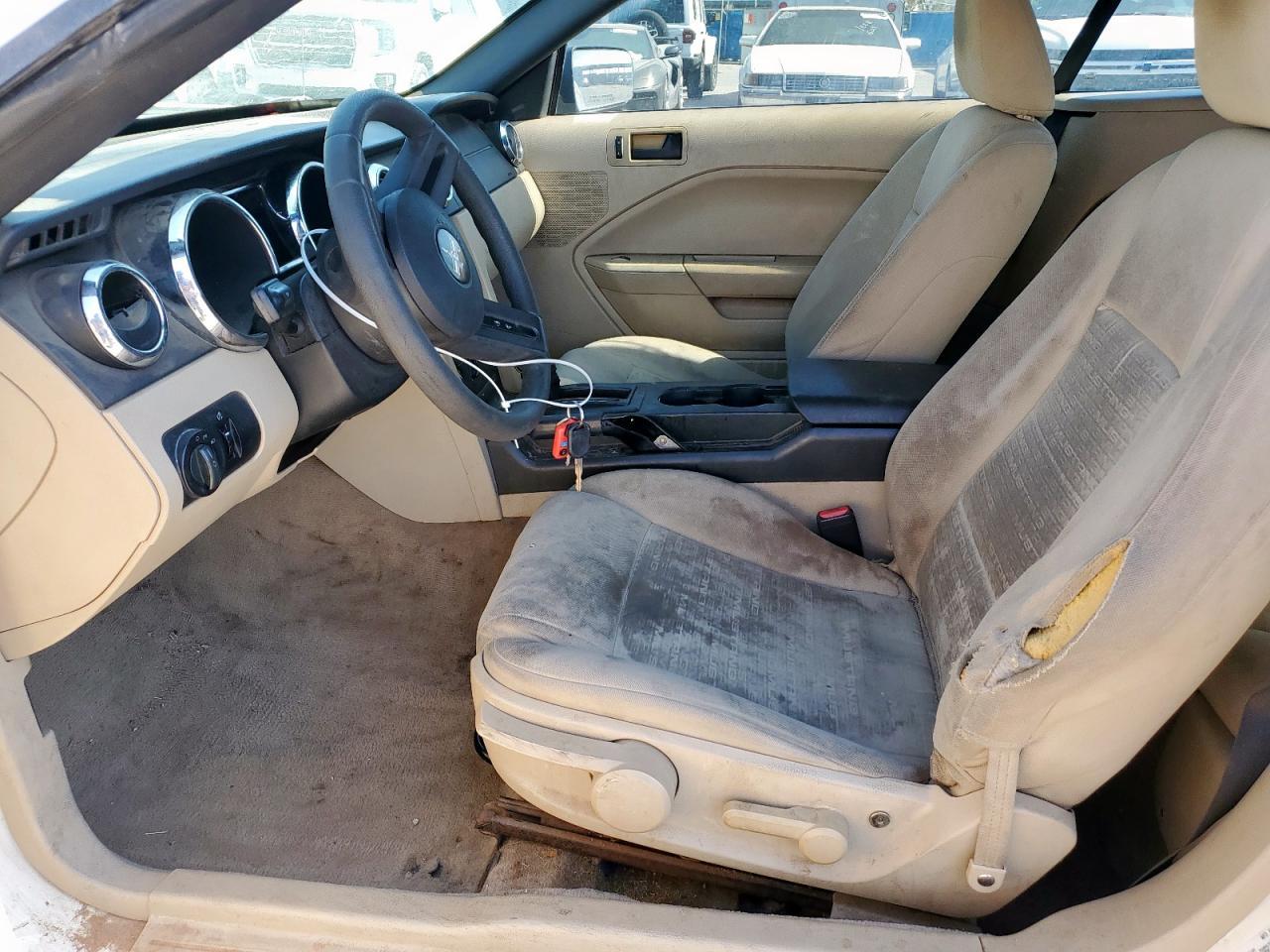 2005 Ford Mustang - Фото 7