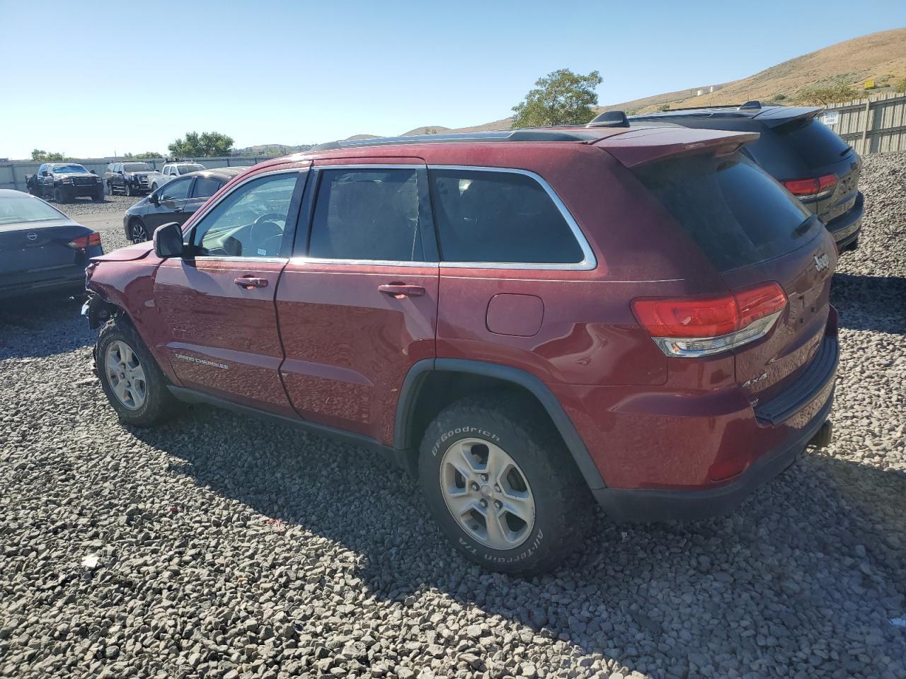 2015 Jeep Grand Cherokee Laredo - Фото 2