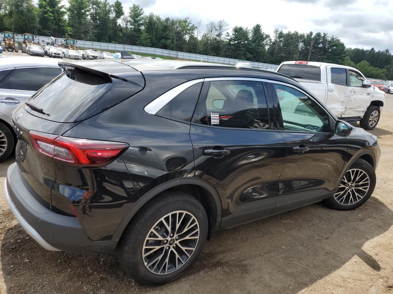 2024 Ford Escape - Фото 3