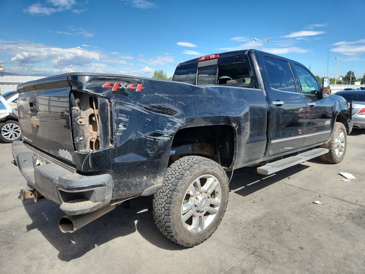 2019 Chevrolet Silverado K2500 High Country - Image 3