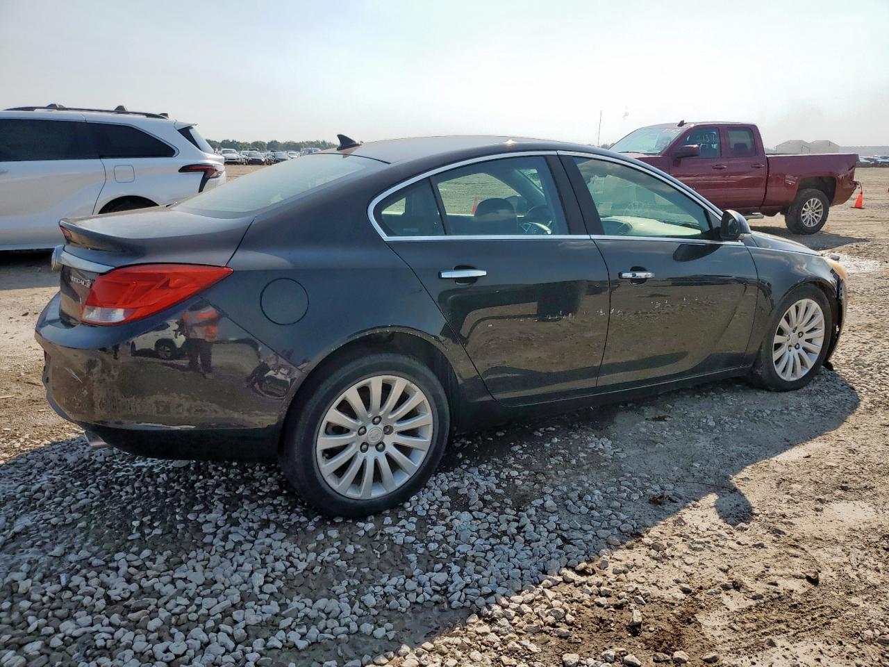 2012 Buick Regal Premium - Image 3