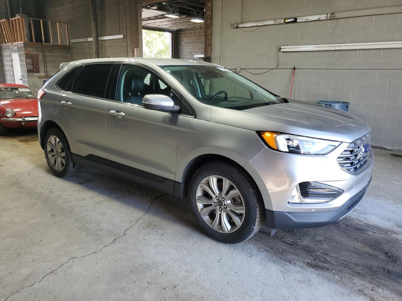 2023 Ford Edge Titanium - Фото 4