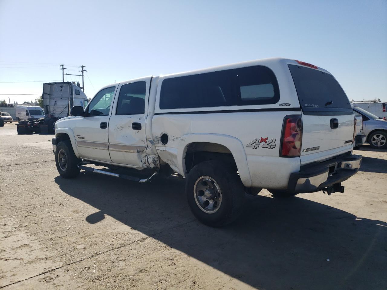 2004 Chevrolet Silverado K2500 Heavy Duty - Фото 2