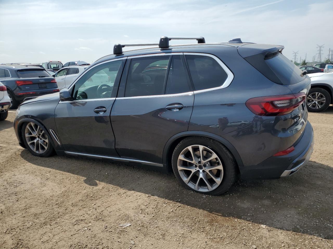 2022 BMW X5 xDrive40I - Фото 2