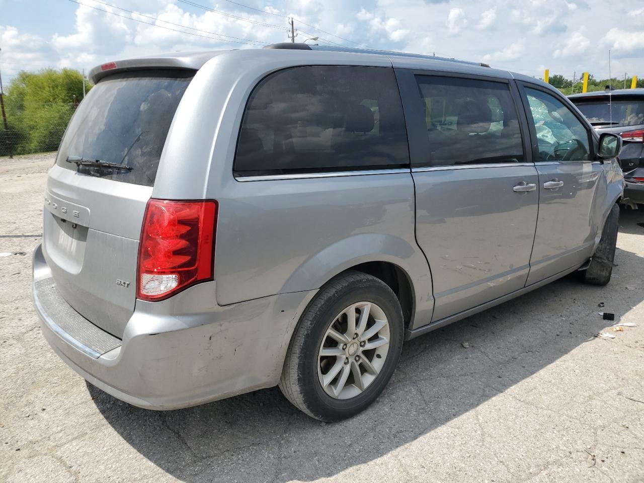 2020 Dodge Grand Caravan Sxt - Фото 3