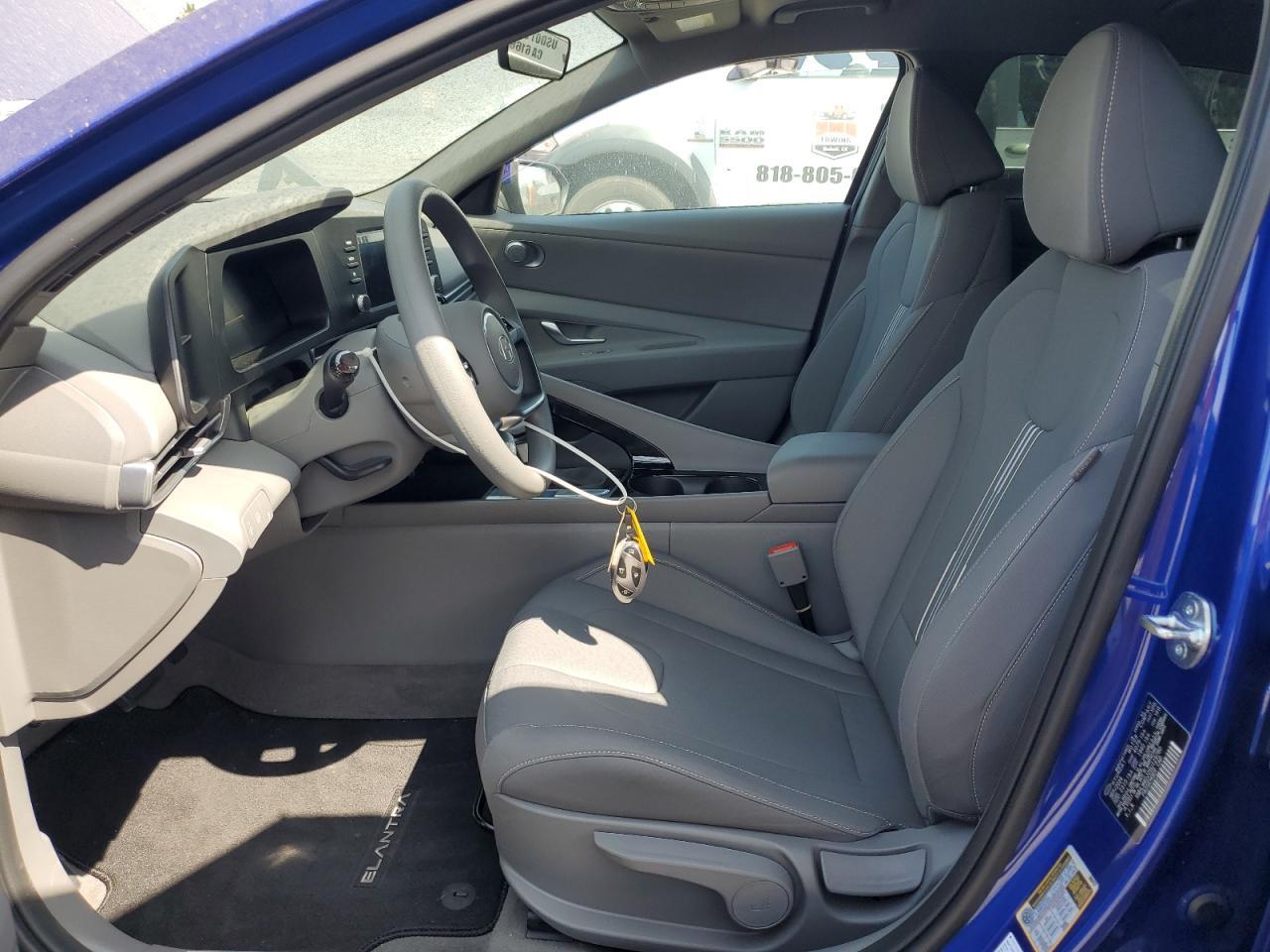 2025 Hyundai Elantra Blue - Фото 7