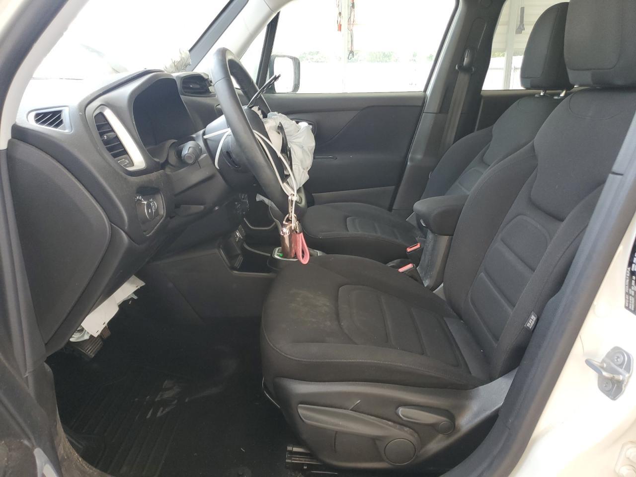 2021 Jeep Renegade Latitude - Image 7