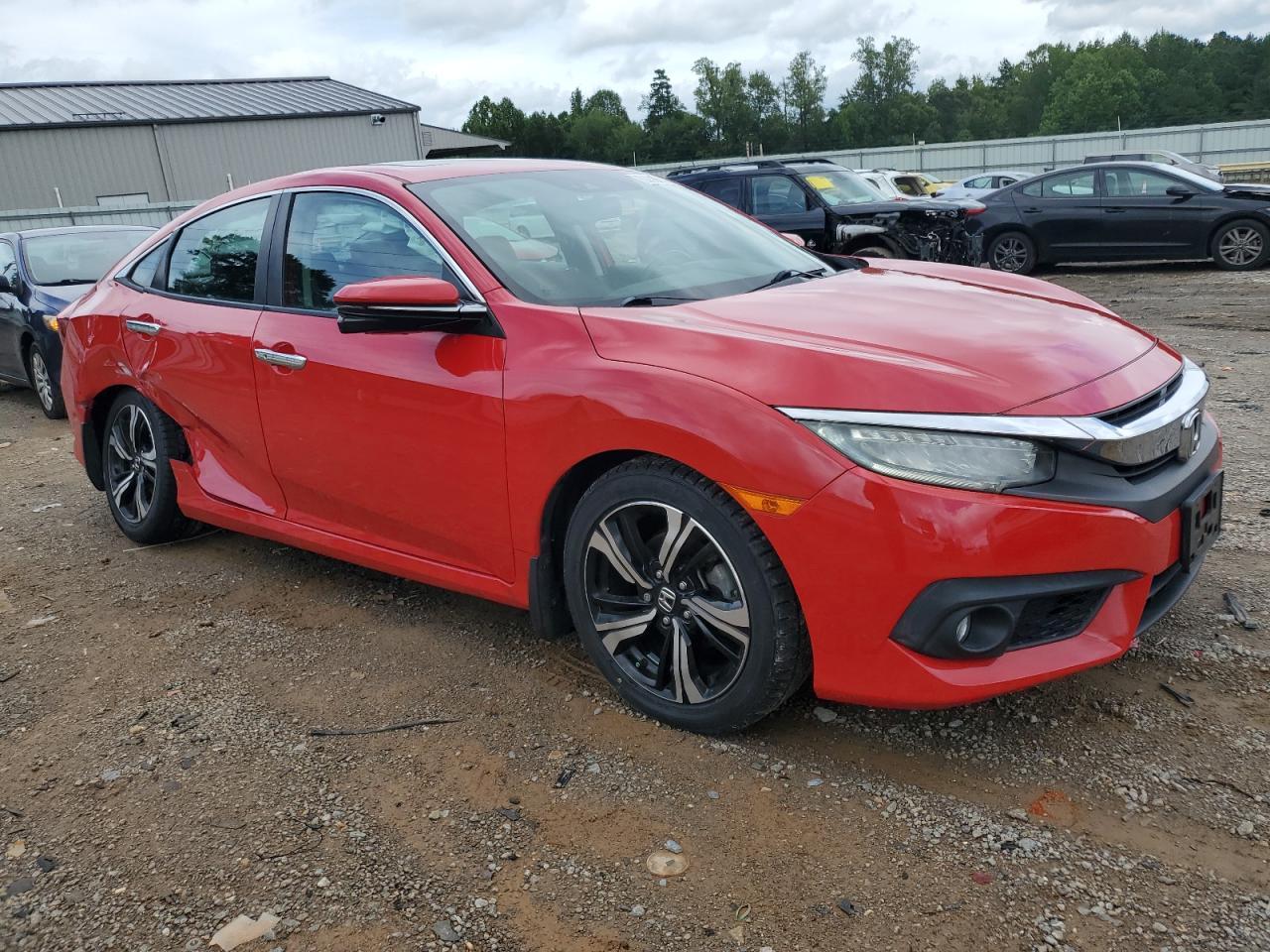 2017 Honda Civic Touring - Image 4