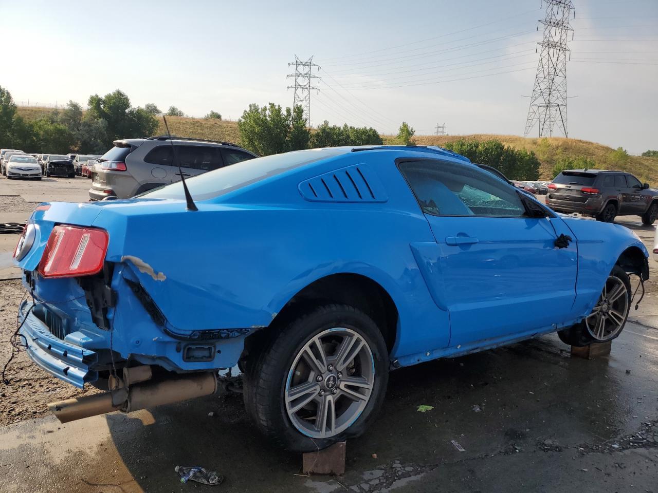 2010 Ford Mustang - Фото 3