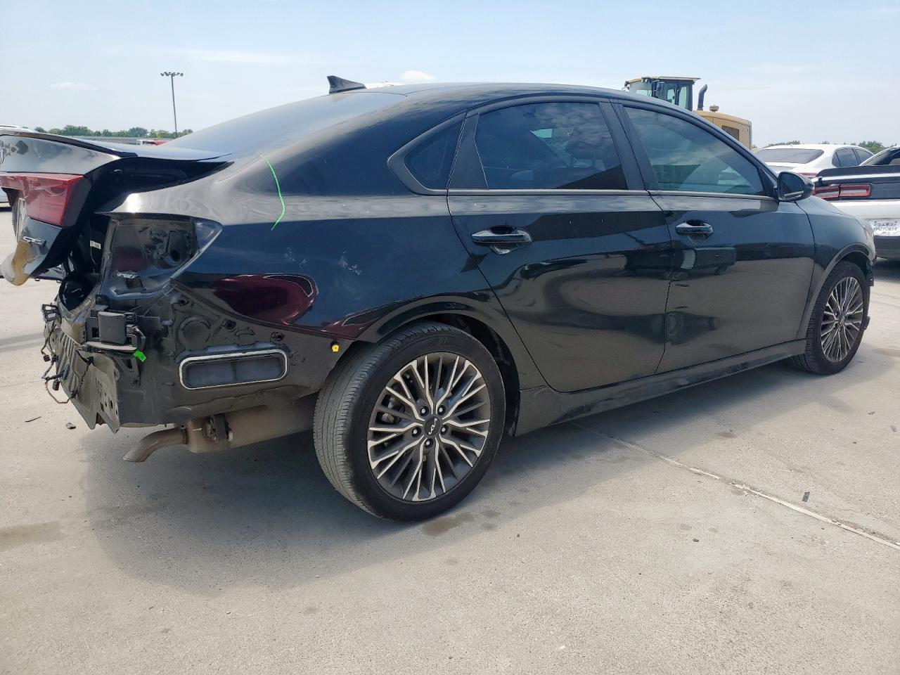 2024 Kia Forte Gt Line - Image 3