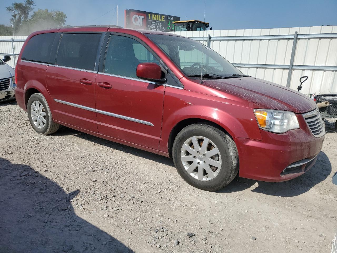2016 Chrysler Town & Country Touring - Фото 4