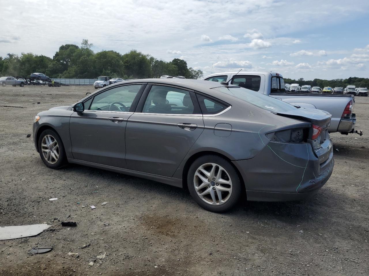 2014 Ford Fusion Se - Image 2