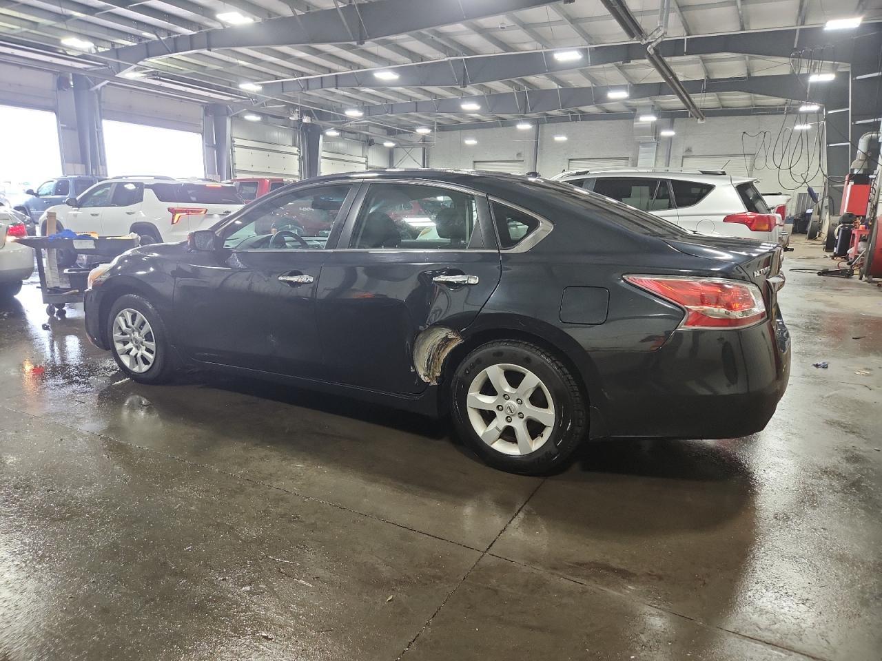 2015 Nissan Altima 2.5 - Image 2