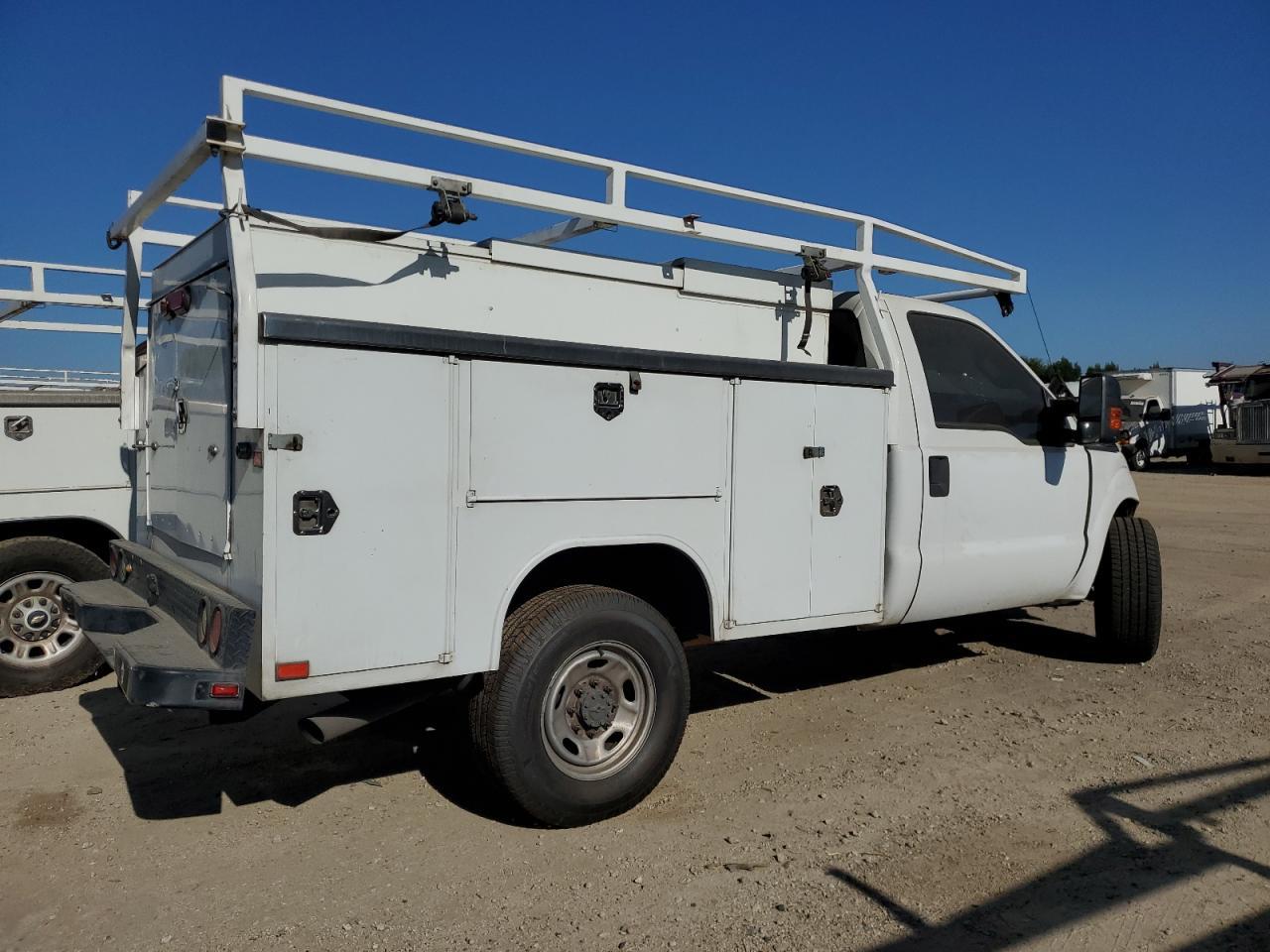 2015 Ford Super Duty F - Image 3