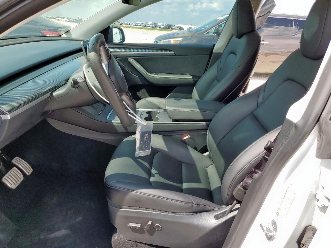 2024 Tesla Model Y - Фото 7