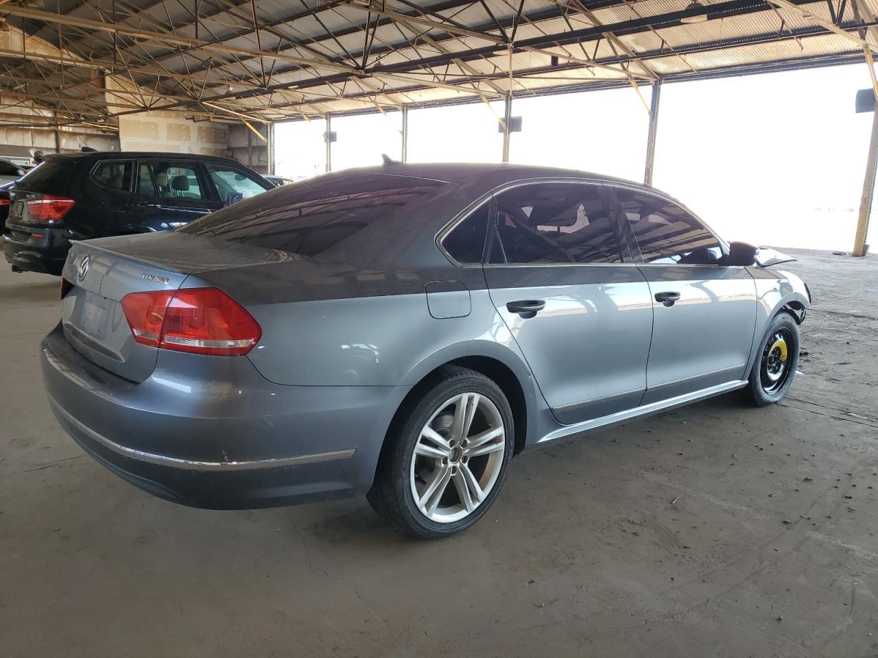 2015 Volkswagen Passat Sel - Фото 3
